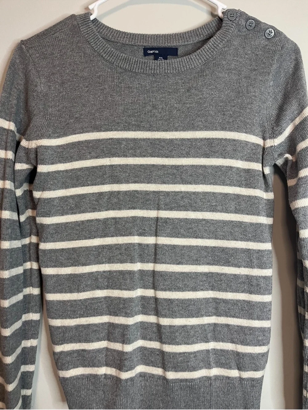 GAP Gray and White Striped Button-Shoulder Crewneck Sweater xxl 14/16